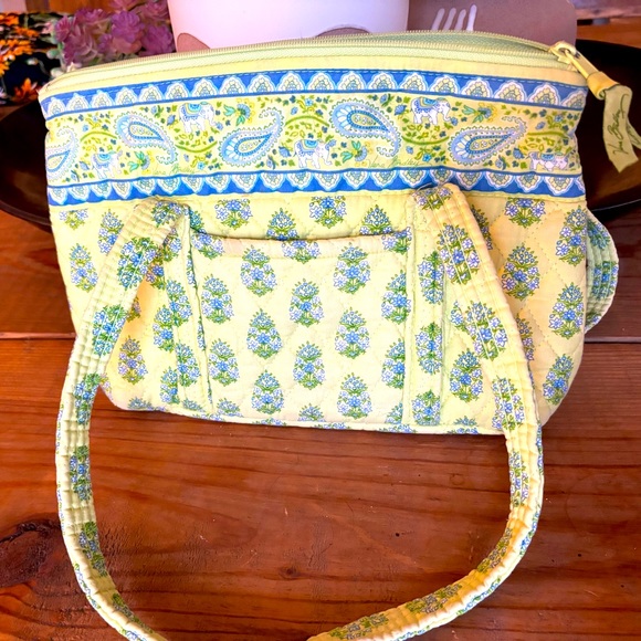 Vera Bradley Citrus Elephant Handbag - Picture 1 of 6
